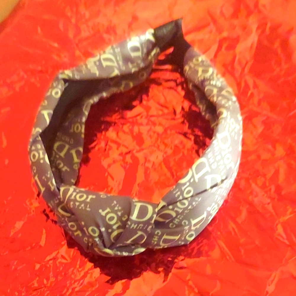 Fashion Gray Paisley Hair Accessory